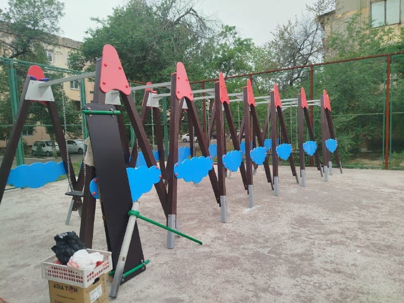 Майдони бозӣ ва минтақаи воркаут дар Миробод