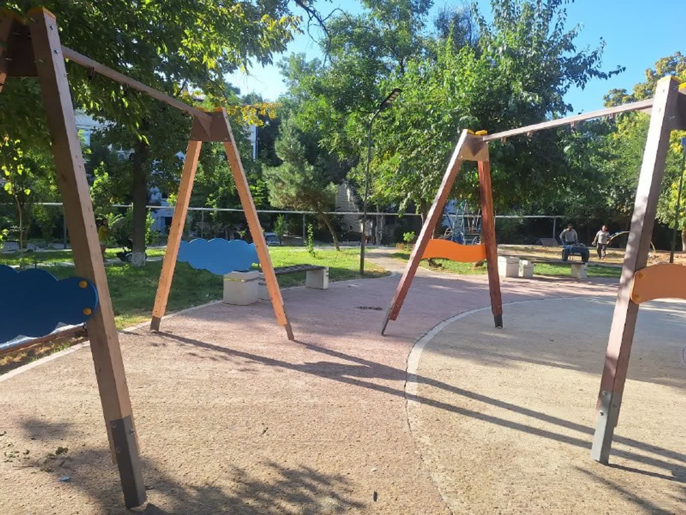 Детские и спортивные площадки в Фергане