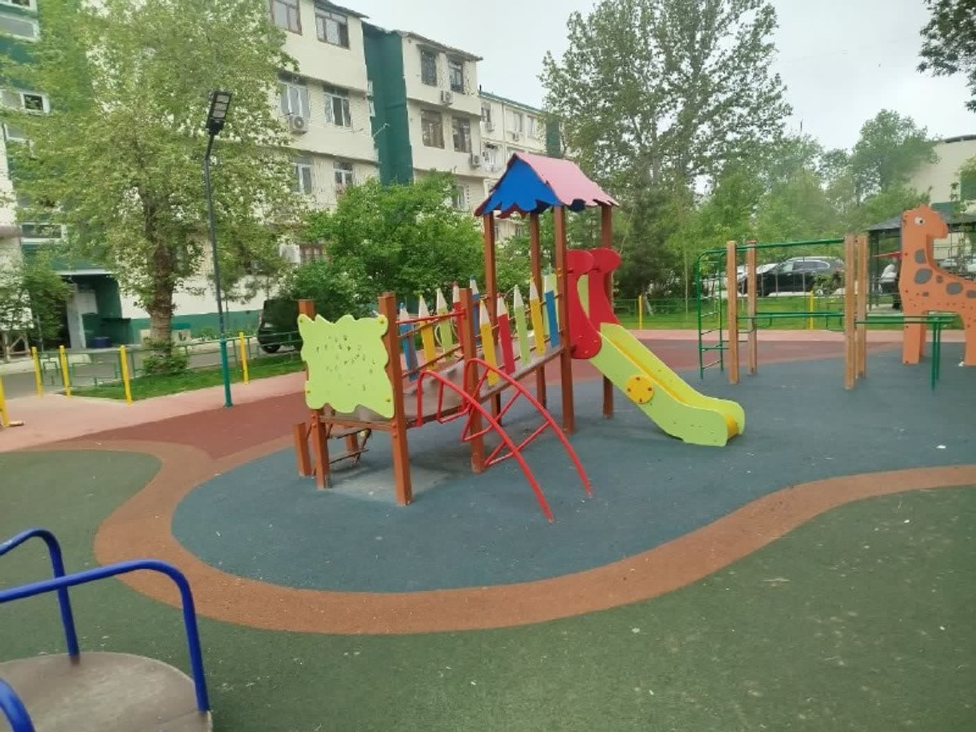 Детские и спортивные площадки в Нукусе